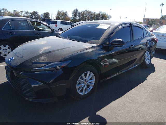 Toyota CAMRY LE 2025 4T1DAACKXSU510574 Image 2