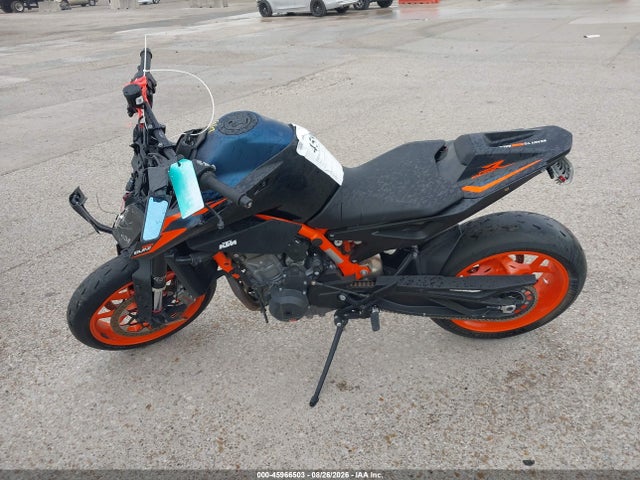 KTM 890 Duke R 2022 VBKTU9409NM830359 Image 13