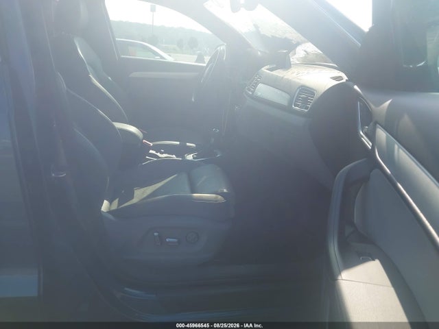2017 Audi Q3 2.0t Premium მანქანა იყიდება აუქციონზე, vin: WA1JCCFS4HR007427, აუქციონის ნომერი: 45966545