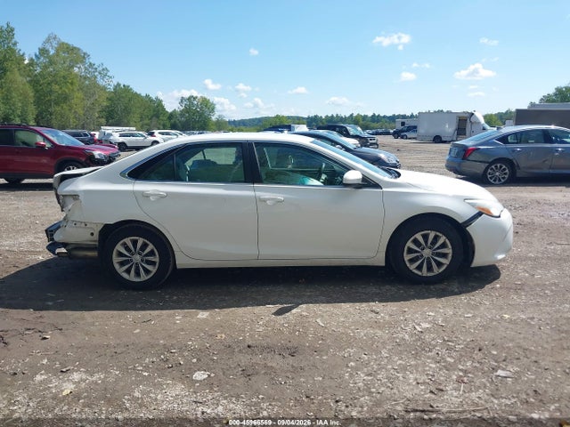 Aukcja sprzedaży 2015 Toyota Camry Le, vin: 4T1BF1FK2FU030670, numer aukcji: 45966569