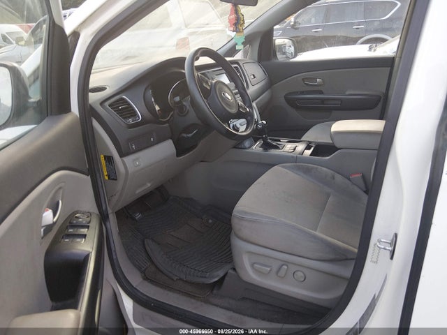 45966650 :رقم المزاد ، KNDMB5C18G6164200 vin ، 2016 Kia Sedona Lx مزاد بيع