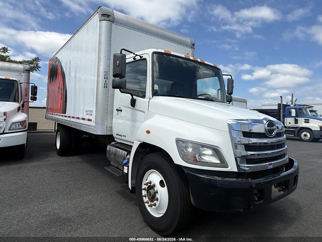 2018 Hino 338 Box Truck მანქანა იყიდება აუქციონზე, vin: 5PVNV8JR4J4S51228, აუქციონის ნომერი: 45966652