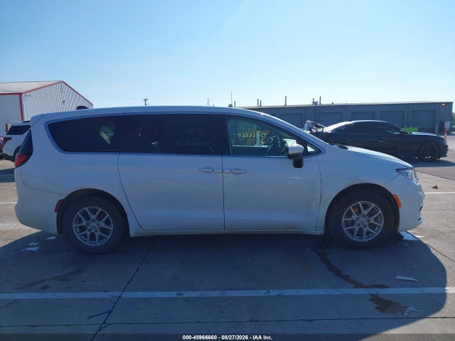 Продаж на аукціоні авто 2023 Chrysler Pacifica Touring L, vin: 2C4RC1BG9PR616018, номер лоту: 45966660