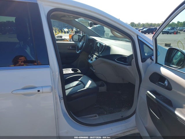 Продаж на аукціоні авто 2023 Chrysler Pacifica Touring L, vin: 2C4RC1BG9PR616018, номер лоту: 45966660