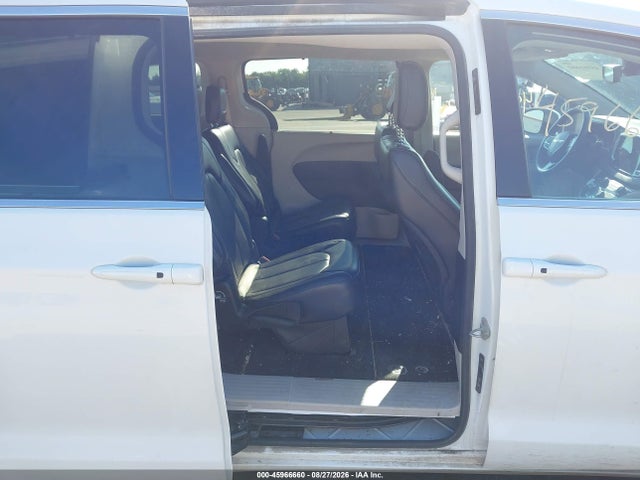 Продаж на аукціоні авто 2023 Chrysler Pacifica Touring L, vin: 2C4RC1BG9PR616018, номер лоту: 45966660