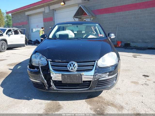 2010 Volkswagen Jetta Limited Edition მანქანა იყიდება აუქციონზე, vin: 3VWRZ7AJ3AM105348, აუქციონის ნომერი: 45966726