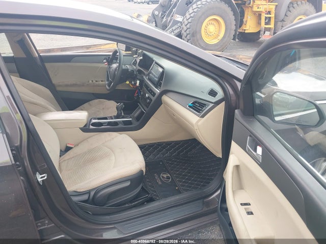 Продажа на аукционе авто 2015 Hyundai Sonata Se, vin: 5NPE24AF0FH027768, номер лота: 45966752