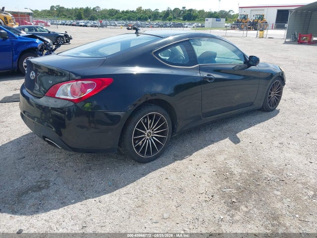 2010 Hyundai Genesis 3.8 მანქანა იყიდება აუქციონზე, vin: KMHHU6KH7AU017865, აუქციონის ნომერი: 45966772