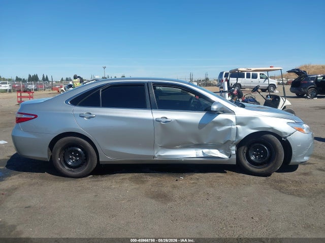 Продаж на аукціоні авто 2017 Toyota Camry Le, vin: 4T1BF1FK2HU438878, номер лоту: 45966798