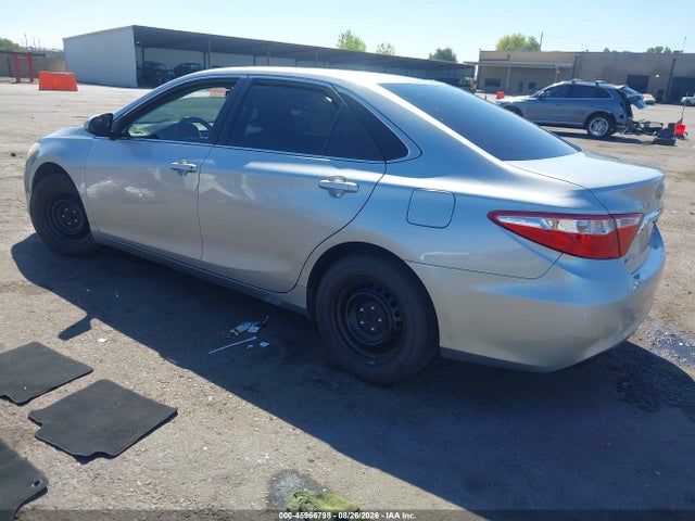 Продаж на аукціоні авто 2017 Toyota Camry Le, vin: 4T1BF1FK2HU438878, номер лоту: 45966798