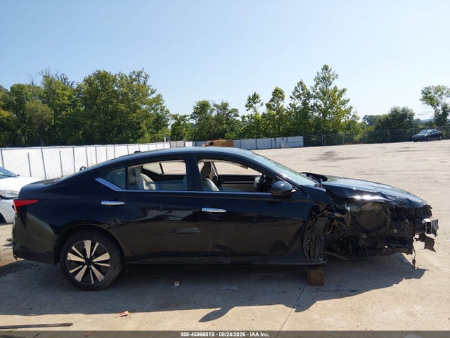 45966818 :رقم المزاد ، 1N4BL4DW0MN311951 vin ، 2021 Nissan Altima Sv Intelligent Awd مزاد بيع
