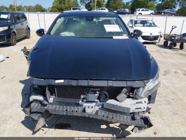 45966818 :رقم المزاد ، 1N4BL4DW0MN311951 vin ، 2021 Nissan Altima Sv Intelligent Awd مزاد بيع