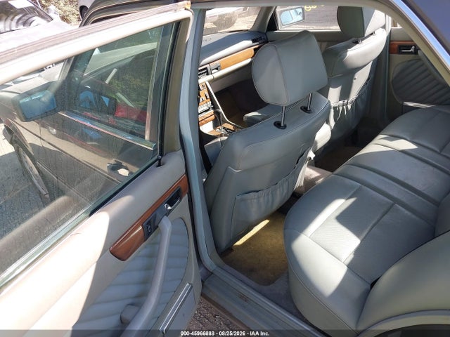 45966888 :رقم المزاد ، WDBCA24DXKA449538 vin ، 1989 Mercedes-benz 300 Se مزاد بيع