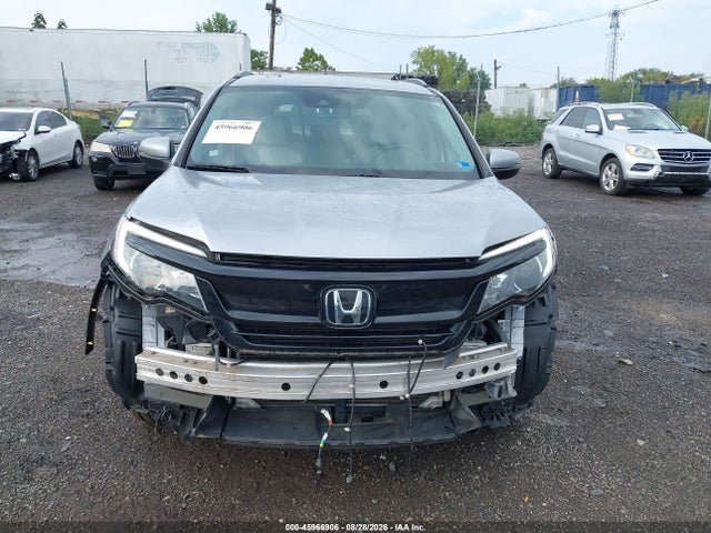 5FNYF6H21NB070643 Honda Pilot Awd Special Edition