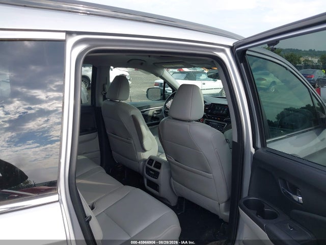 5FNYF6H21NB070643 Honda Pilot Awd Special Edition