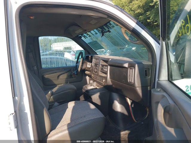 2013 Chevrolet Express 3500 Work Van მანქანა იყიდება აუქციონზე, vin: 1GCZGUCG8D1136217, აუქციონის ნომერი: 45966921