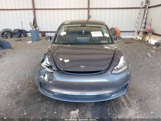 2018 Tesla Model 3 Long Range/mid Range მანქანა იყიდება აუქციონზე, vin: 5YJ3E1EA1JF153480, აუქციონის ნომერი: 45966930