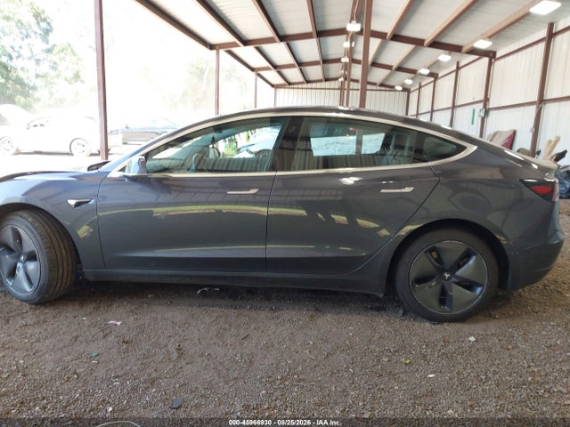 2018 Tesla Model 3 Long Range/mid Range მანქანა იყიდება აუქციონზე, vin: 5YJ3E1EA1JF153480, აუქციონის ნომერი: 45966930