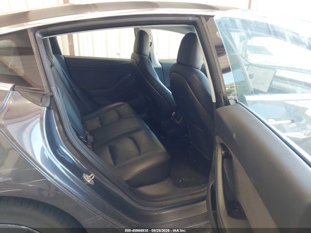 2018 Tesla Model 3 Long Range/mid Range მანქანა იყიდება აუქციონზე, vin: 5YJ3E1EA1JF153480, აუქციონის ნომერი: 45966930