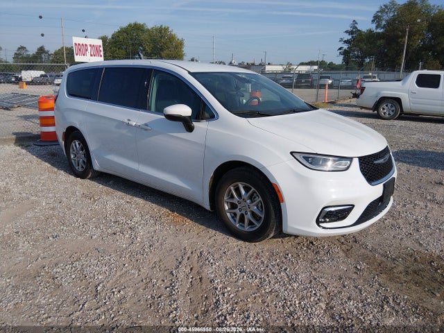 2023 Chrysler Pacifica Touring L მანქანა იყიდება აუქციონზე, vin: 2C4RC1BGXPR625097, აუქციონის ნომერი: 45966950