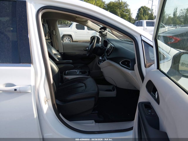Продажа на аукционе авто 2023 Chrysler Pacifica Touring L, vin: 2C4RC1BGXPR625097, номер лота: 45966950