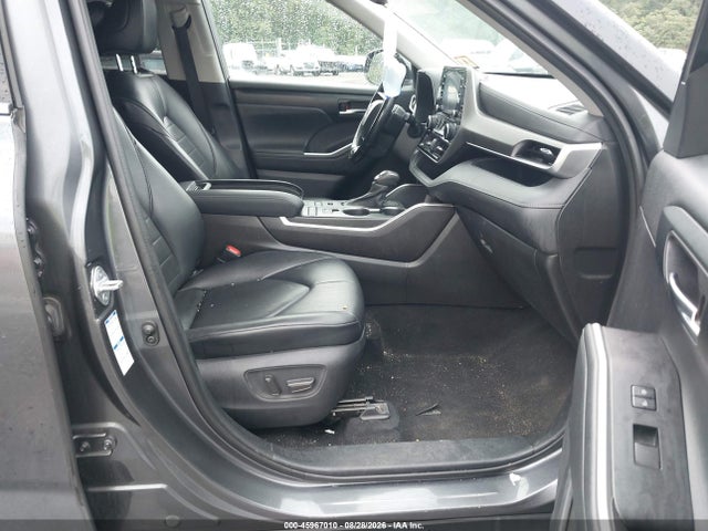 Продаж на аукціоні авто 2021 Toyota Highlander Xle, vin: 5TDGZRBH4MS525738, номер лоту: 45967010