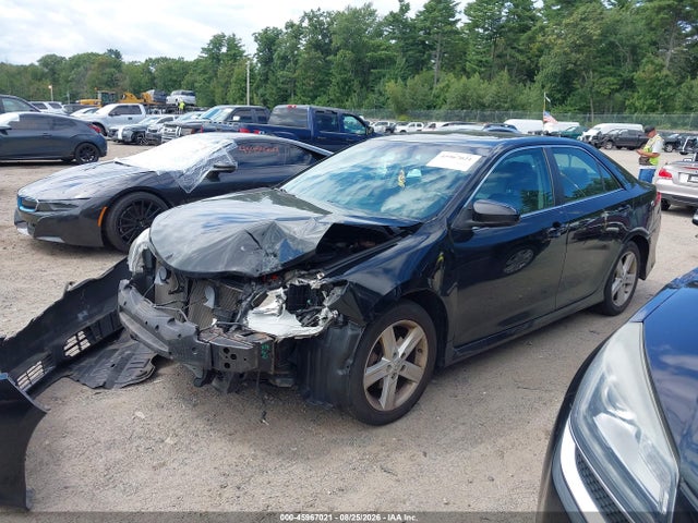 45967021 :رقم المزاد ، 4T1BF1FK3EU830764 vin ، 2014 Toyota Camry Se مزاد بيع