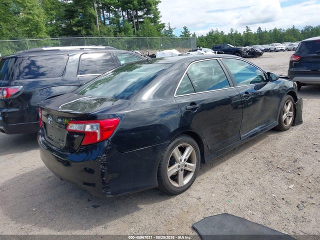 45967021 :رقم المزاد ، 4T1BF1FK3EU830764 vin ، 2014 Toyota Camry Se مزاد بيع