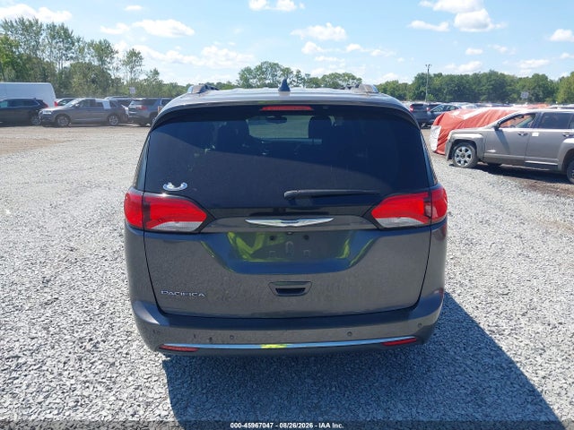 2018 Chrysler Pacifica Touring L მანქანა იყიდება აუქციონზე, vin: 2C4RC1BG9JR124421, აუქციონის ნომერი: 45967047