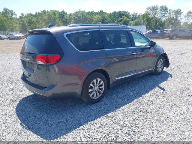 2018 Chrysler Pacifica Touring L მანქანა იყიდება აუქციონზე, vin: 2C4RC1BG9JR124421, აუქციონის ნომერი: 45967047