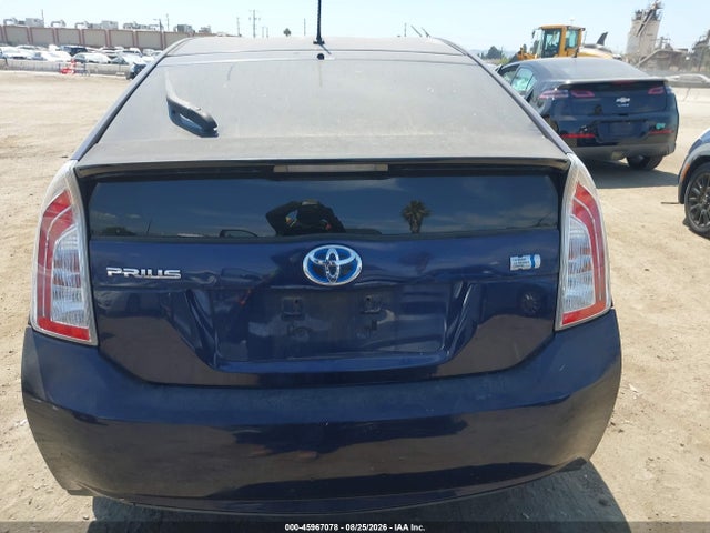 Toyota Prius Two 2014 JTDKN3DU6E0379960 Image 16