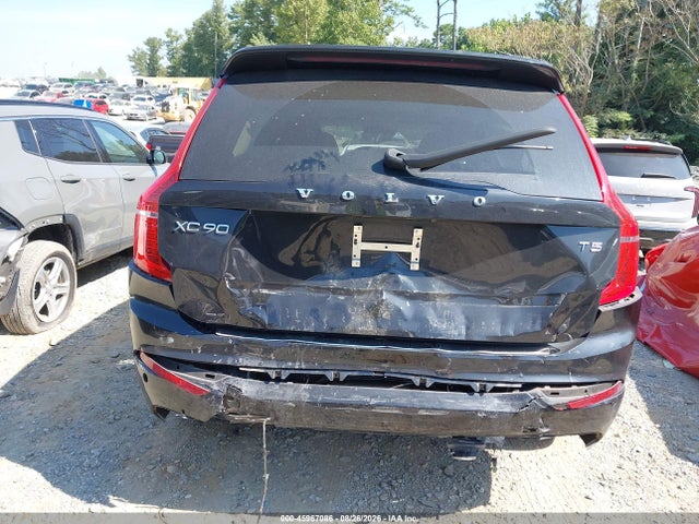 45967086 :رقم المزاد ، YV4102CK2M1671065 vin ، 2021 Volvo Xc90 T5 Momentum 7 Passenger مزاد بيع