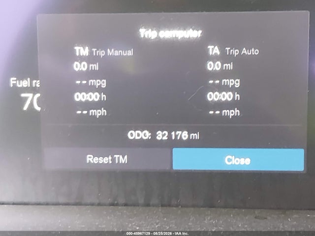 7JRL12FK9RG323001 Volvo S60 B5 Core Dark Theme