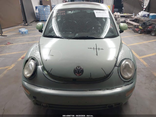 2000 Volkswagen New Beetle Gls მანქანა იყიდება აუქციონზე, vin: 3VWCC21C9YM473345, აუქციონის ნომერი: 45967156