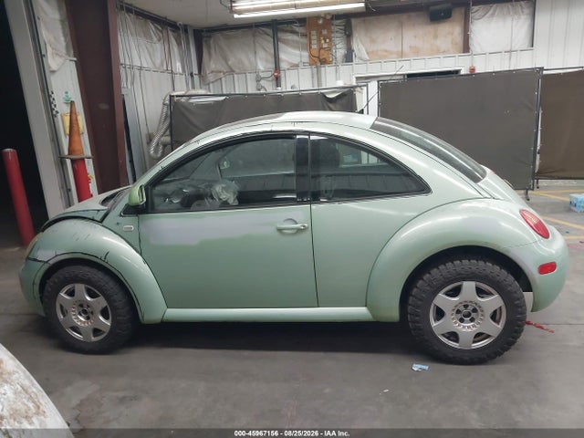 2000 Volkswagen New Beetle Gls მანქანა იყიდება აუქციონზე, vin: 3VWCC21C9YM473345, აუქციონის ნომერი: 45967156