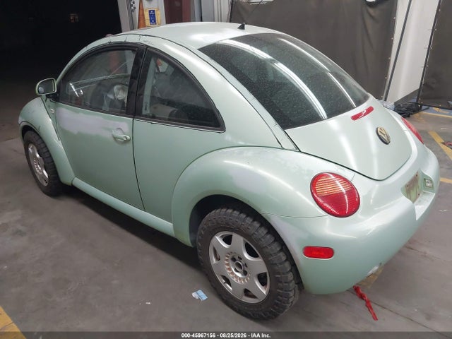 2000 Volkswagen New Beetle Gls მანქანა იყიდება აუქციონზე, vin: 3VWCC21C9YM473345, აუქციონის ნომერი: 45967156