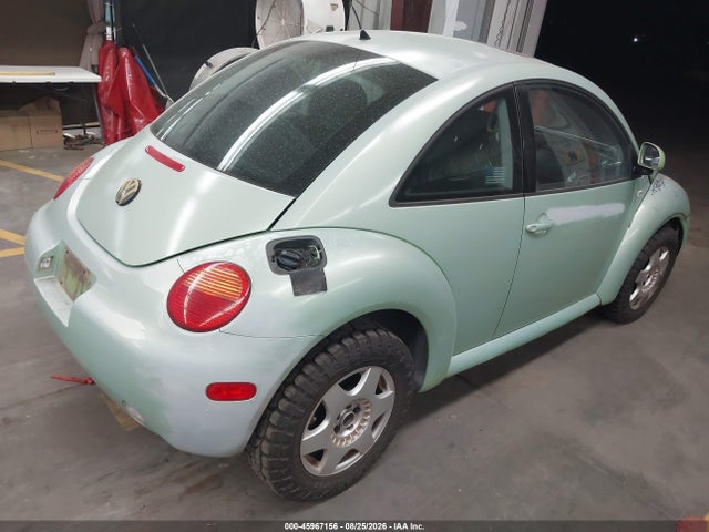 2000 Volkswagen New Beetle Gls მანქანა იყიდება აუქციონზე, vin: 3VWCC21C9YM473345, აუქციონის ნომერი: 45967156