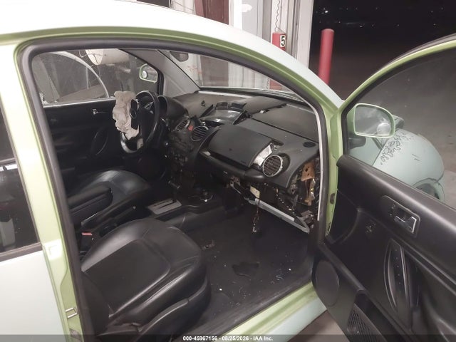 2000 Volkswagen New Beetle Gls მანქანა იყიდება აუქციონზე, vin: 3VWCC21C9YM473345, აუქციონის ნომერი: 45967156