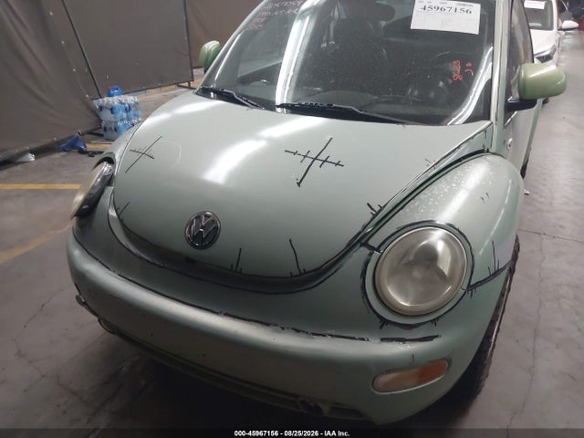 2000 Volkswagen New Beetle Gls მანქანა იყიდება აუქციონზე, vin: 3VWCC21C9YM473345, აუქციონის ნომერი: 45967156