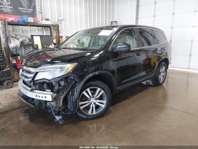 45967186 :رقم المزاد ، 5FNYF6H33HB081642 vin ، 2017 Honda Pilot Ex مزاد بيع