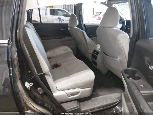 45967186 :رقم المزاد ، 5FNYF6H33HB081642 vin ، 2017 Honda Pilot Ex مزاد بيع