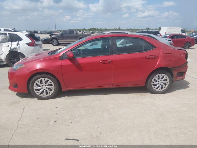 5YFBURHE2JP758852 Toyota COROLLA LE