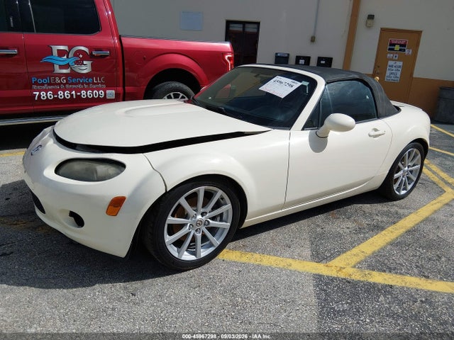 45967298 :رقم المزاد ، JM1NC25F160113163 vin ، 2006 Mazda Mx-5 Grand Touring مزاد بيع