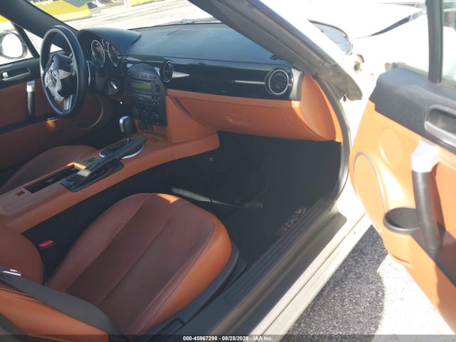 45967298 :رقم المزاد ، JM1NC25F160113163 vin ، 2006 Mazda Mx-5 Grand Touring مزاد بيع