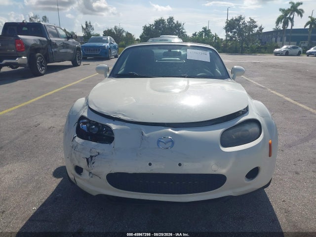 45967298 :رقم المزاد ، JM1NC25F160113163 vin ، 2006 Mazda Mx-5 Grand Touring مزاد بيع