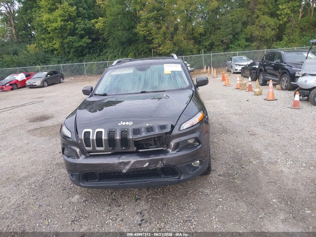 Продаж на аукціоні авто 2016 Jeep Cherokee Latitude, vin: 1C4PJMCS2GW285825, номер лоту: 45967312