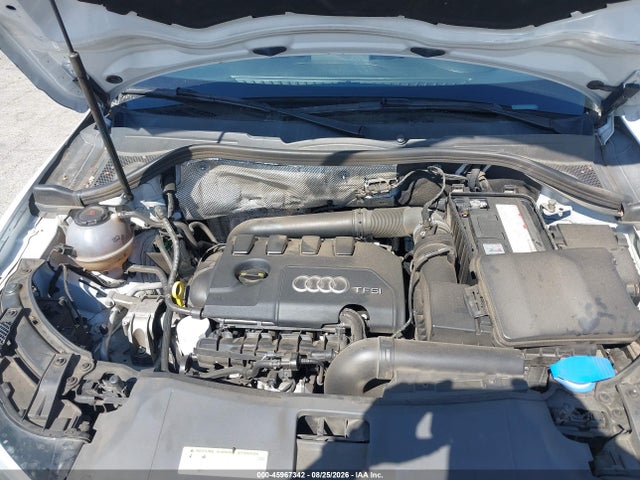WA1HCCFS0JR017571 Audi Q3 2.0t Premium/2.0t Sport Premium