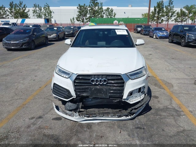 WA1HCCFS0JR017571 Audi Q3 2.0t Premium/2.0t Sport Premium