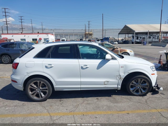 WA1HCCFS0JR017571 Audi Q3 2.0t Premium/2.0t Sport Premium