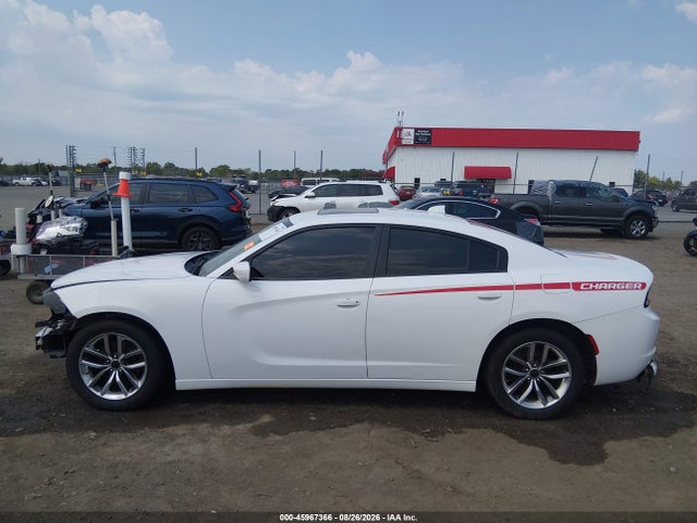 2016 Dodge Charger Sxt მანქანა იყიდება აუქციონზე, vin: 2C3CDXHGXGH350936, აუქციონის ნომერი: 45967366
